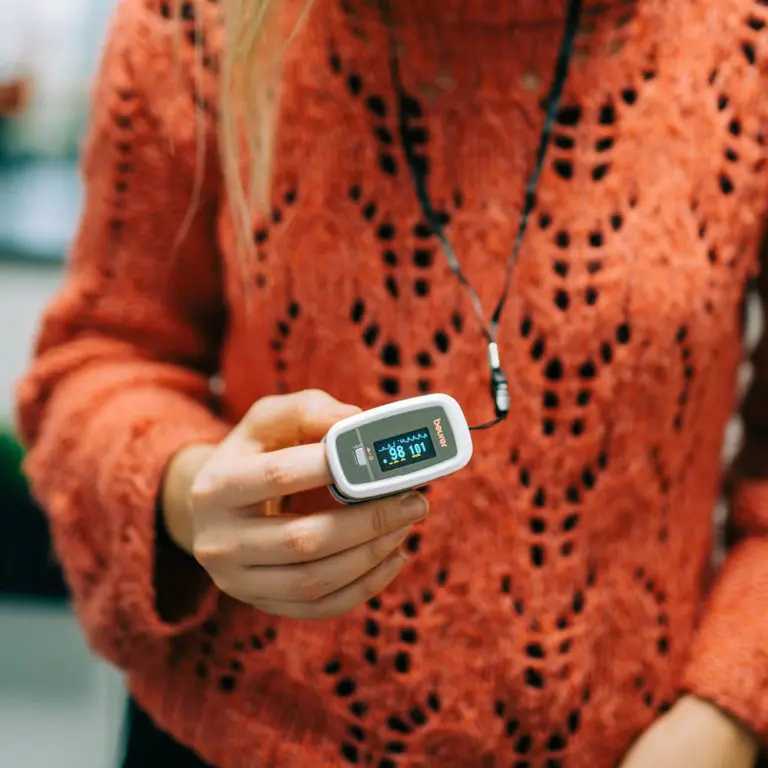 BEURER - oksymeter PO 30 - oksygen- og pulsmåler