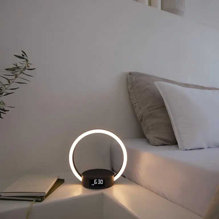 BEURER - Beurer WL 65 Wake up+Charge vekkerklokke med lys og trådløs lader