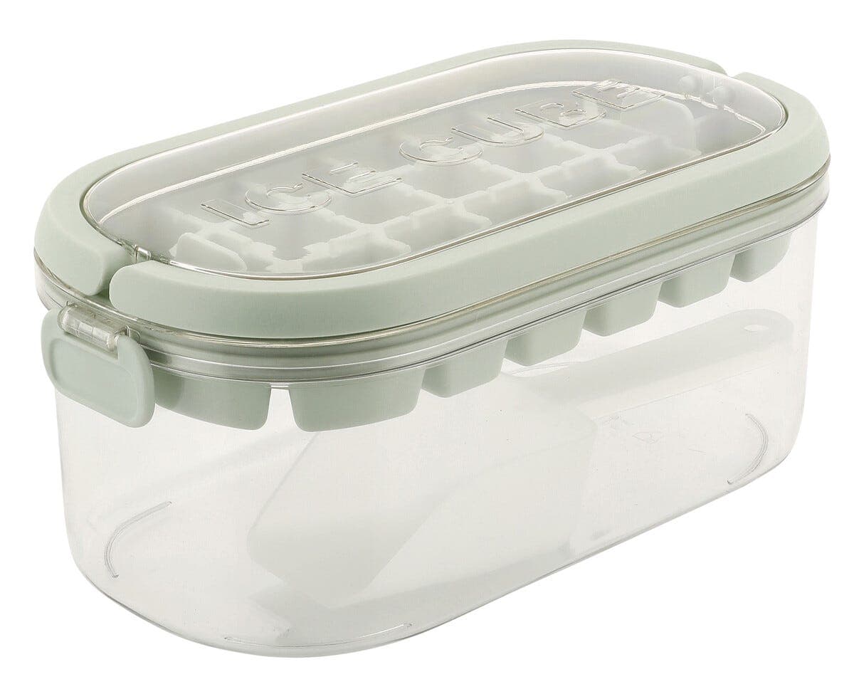 Isbitform med lokk, isboks og skje