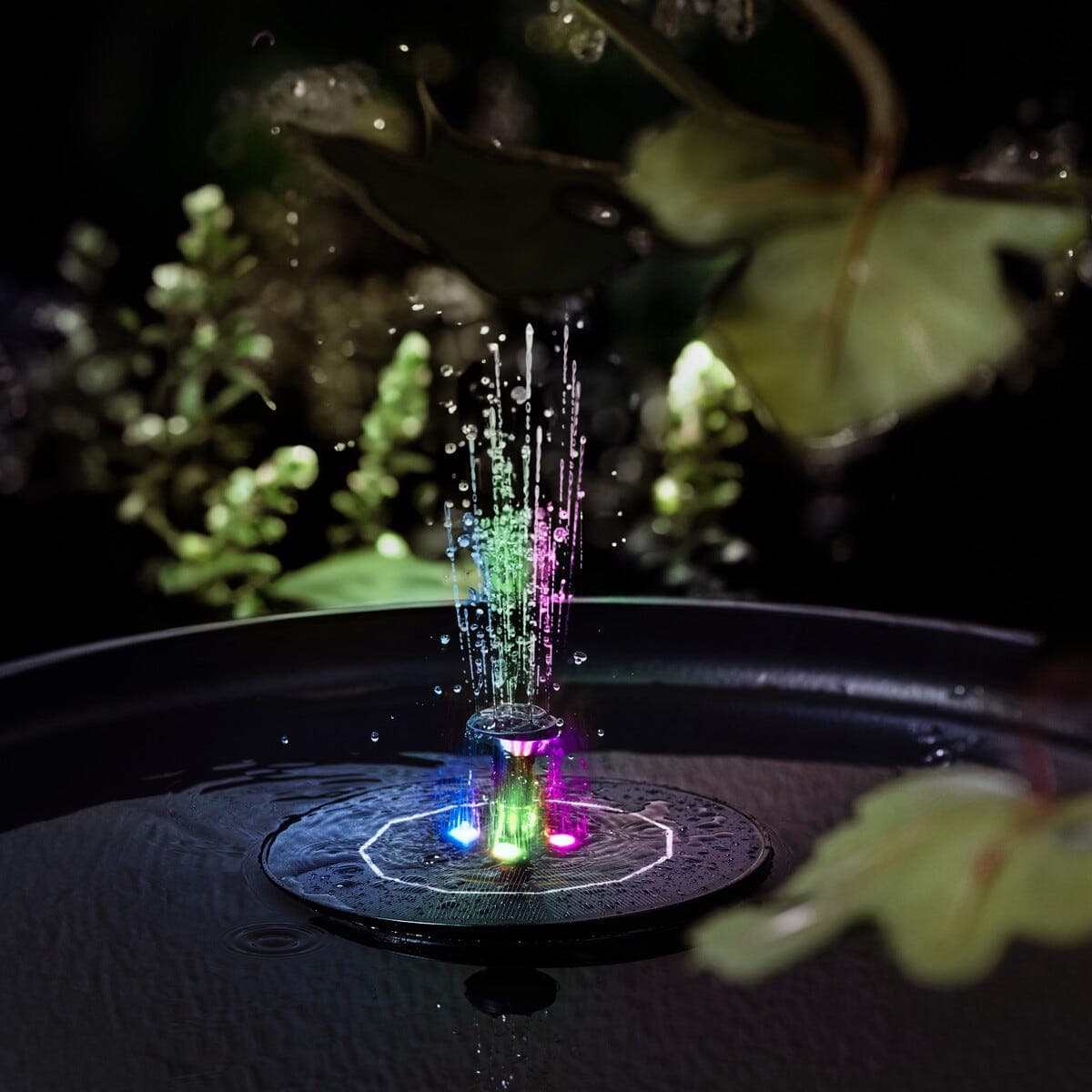 Fontene med solcelle og RGB-belysning, hage, 16 cm