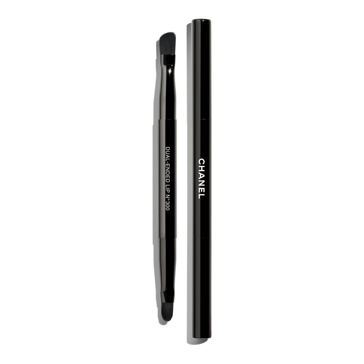 CHANEL Dual-Tip Lip Brush Chanel Dual-Tip Lip Brush