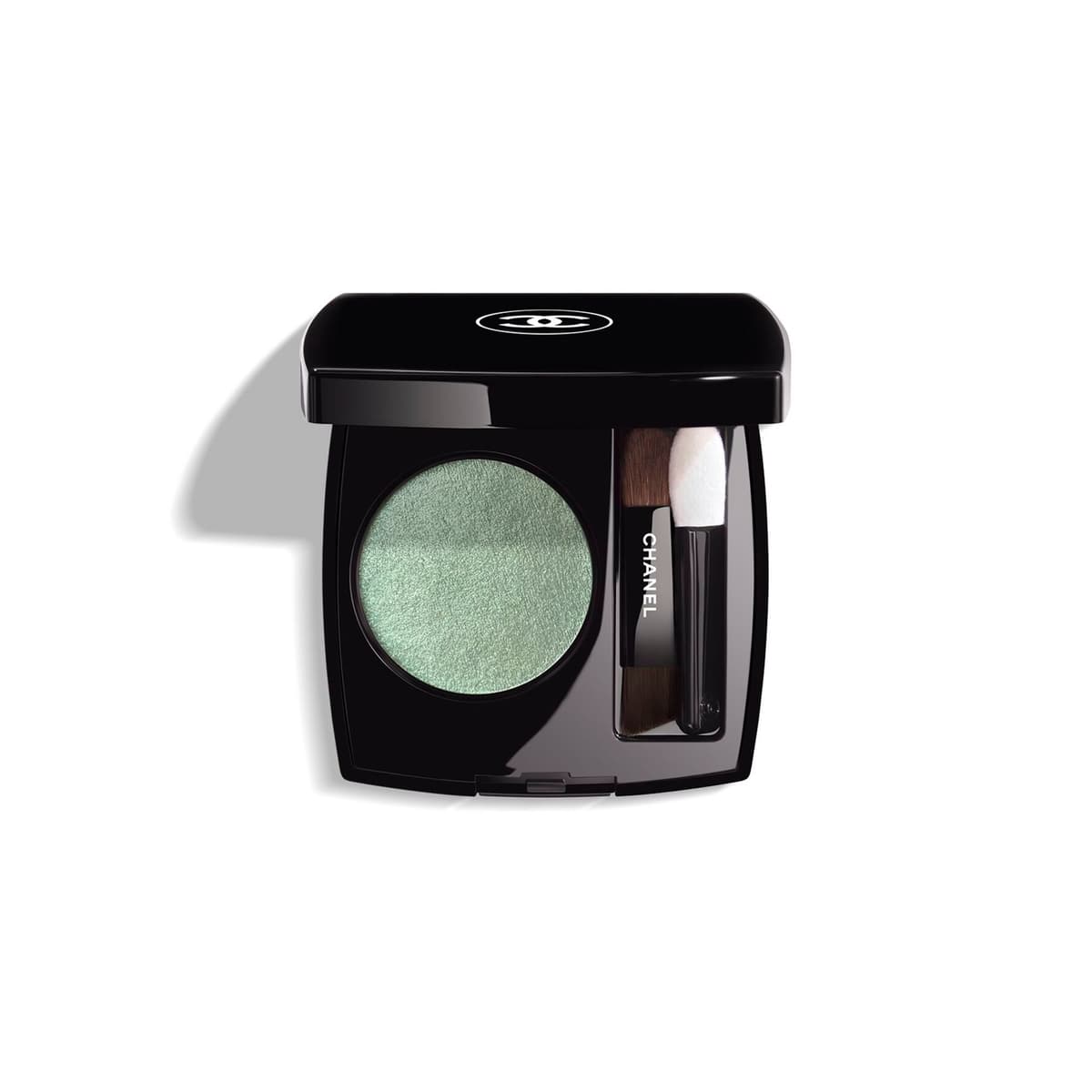 CHANEL Multi-Use Longwearing Eyeshadow 254 Menthe À L’Eau