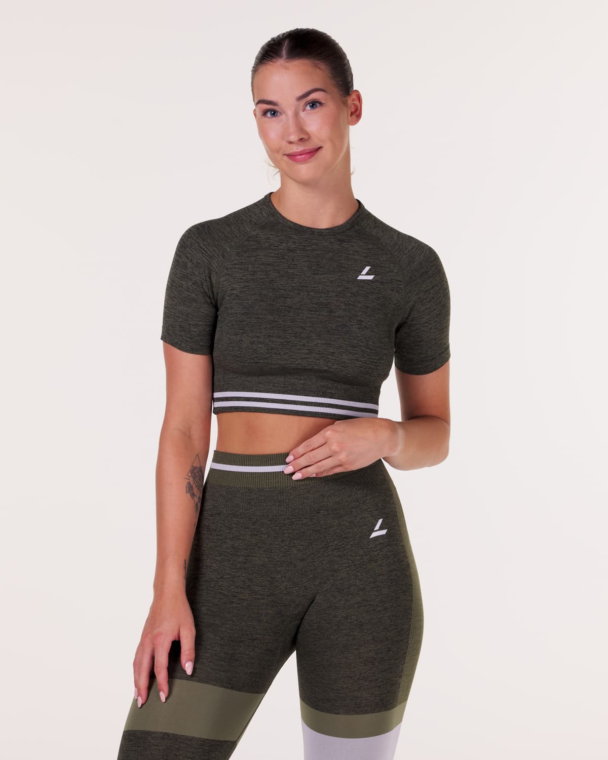 LEVITY Gravity Logo Seamless Crop Tee Green Olive Marl