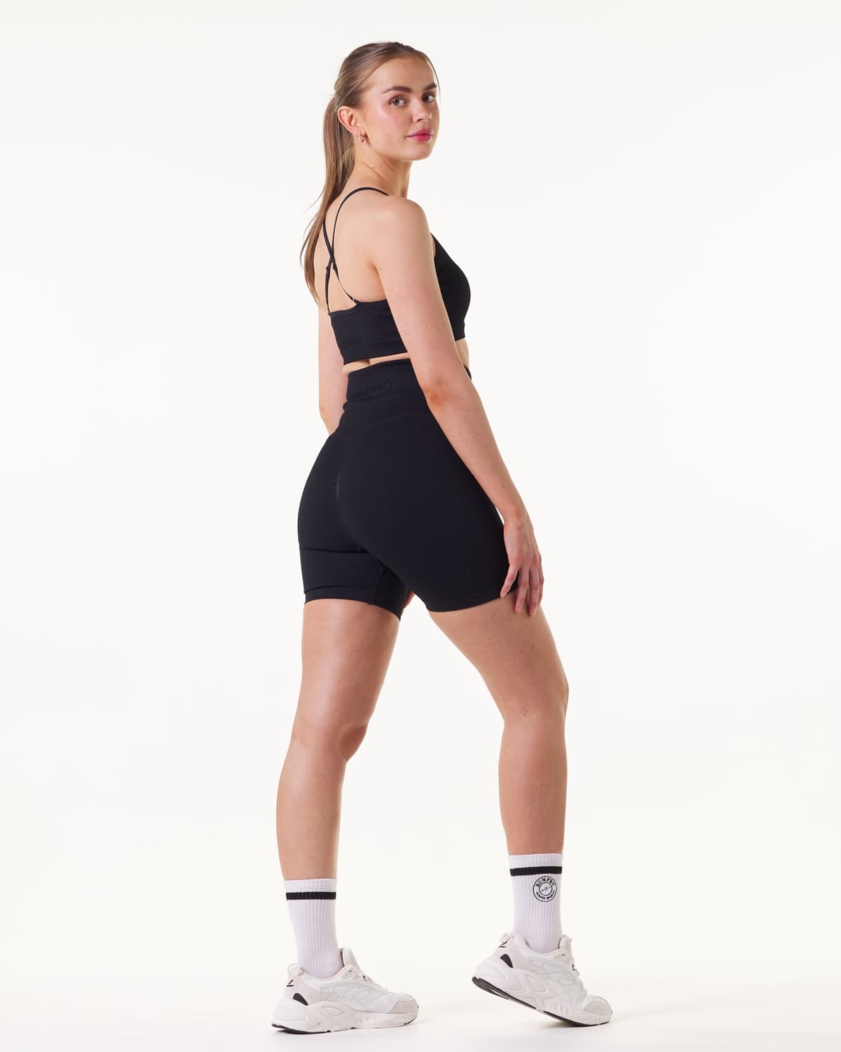 PERFECT RIB SET - Bra + Scrunchie Shorts 5"