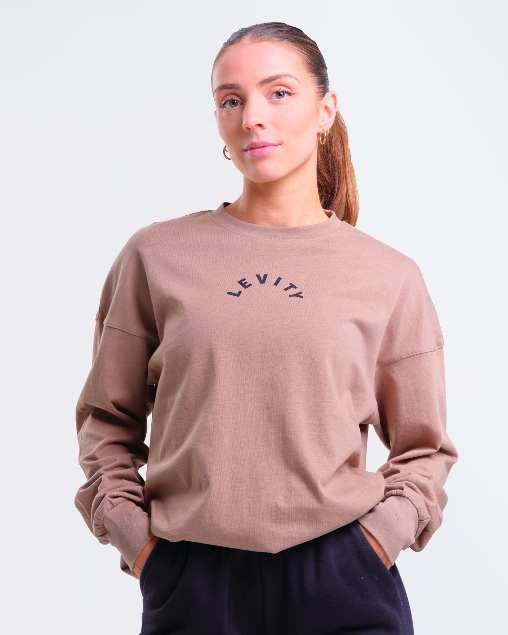 LEVITY Movement LS Beige
