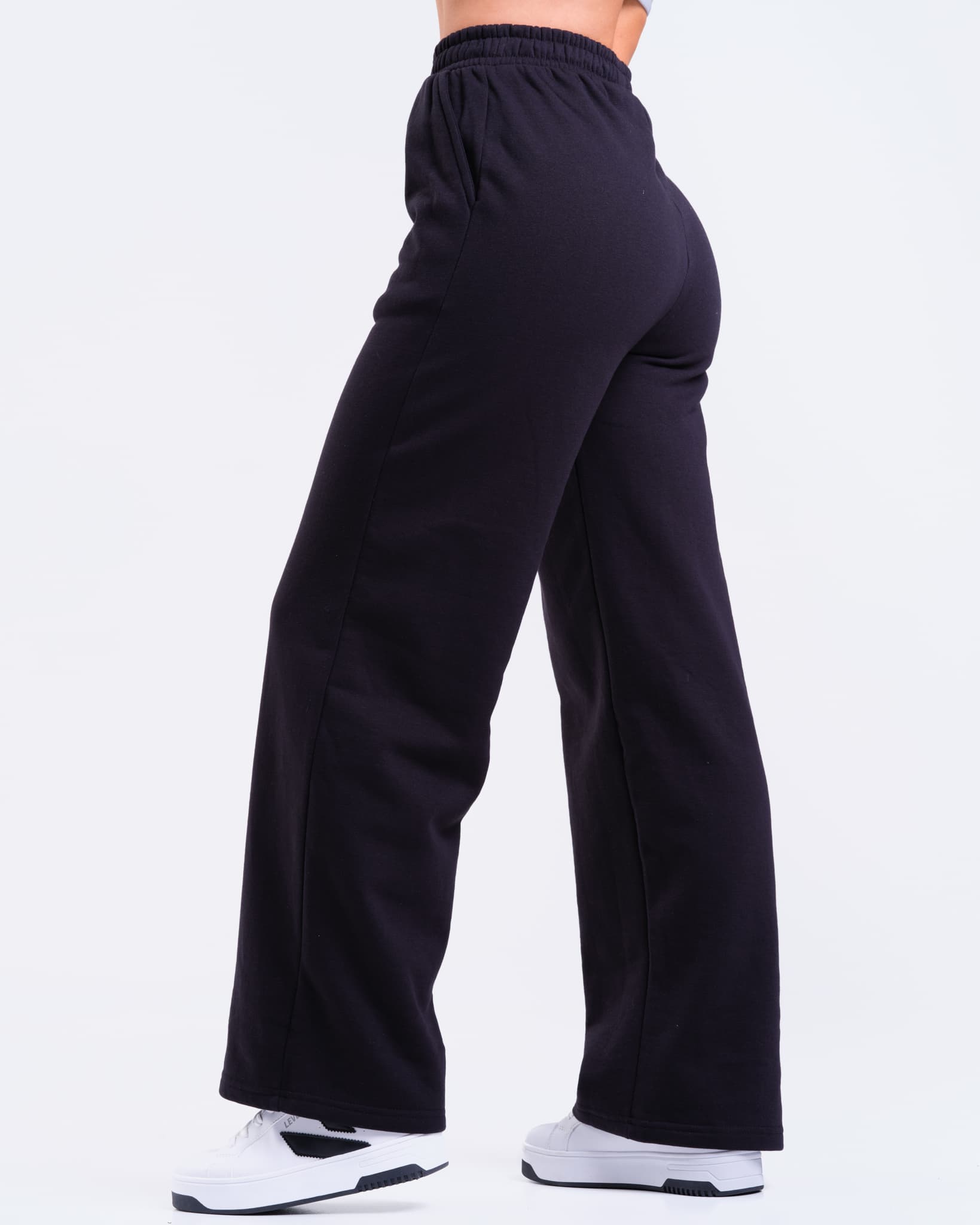 LEVITY Movement Relaxed Soft Pants Black