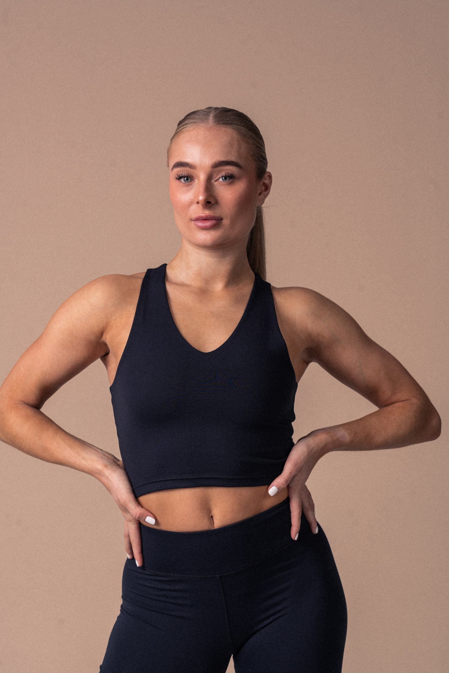 LEVITY Second-Skin Crop Top Black