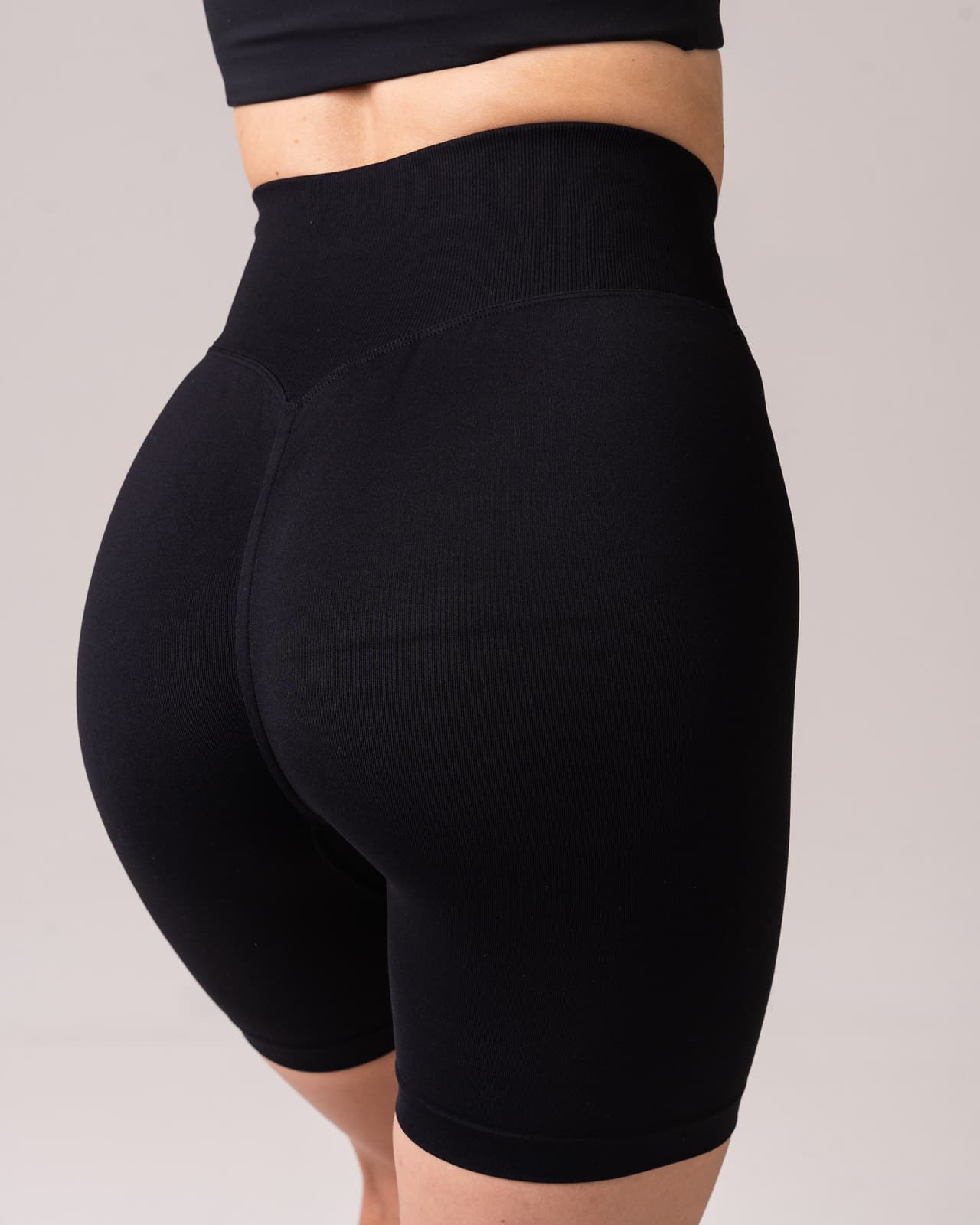 LEVITY Challenge Seamless Shorts 5" Black
