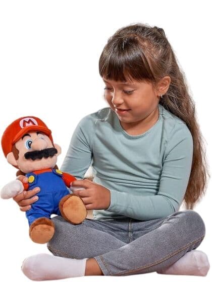 Nintendo Super Mario kosebamse med klær og bart - 30 cm