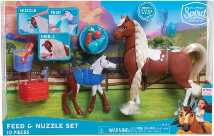 Spirit Riding Free Feed and Nuzzle - hest med føll