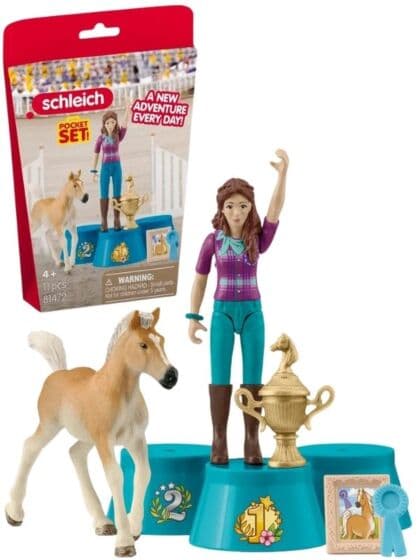 Schleich Horse Club 81472 - Premieseremoni med hest og figurer