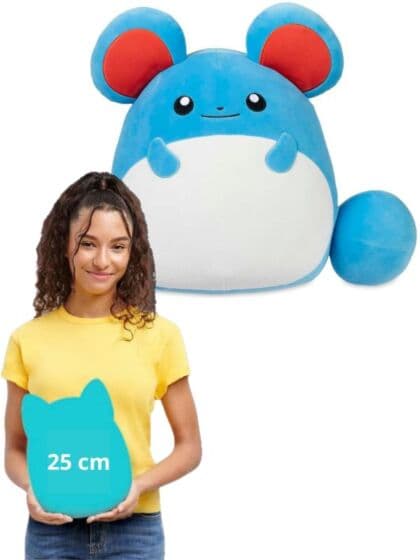 Pokemon Squishmallows Marill kosebamse og pute - 25 cm