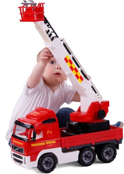 Wader Volvo brannbil med uttrekkbar og roterbar brannstige - 61 cm lang