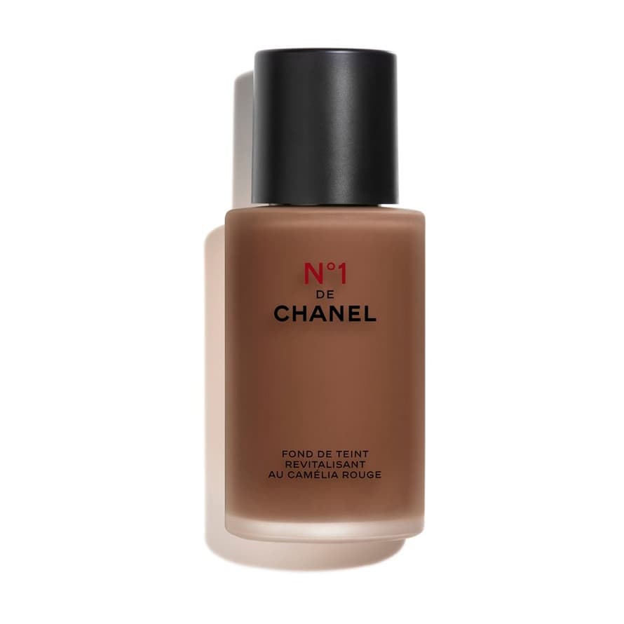 CHANEL Illuminates - Hydrates - Protects BR172