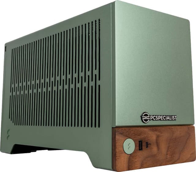 PCSpecialist Terra 100 R7-7X3D/16/1TB/4070S stasjonær gaming-PC (jade)