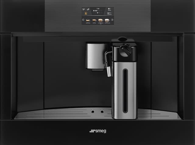 Smeg Kaffemaskin CMS4104B3