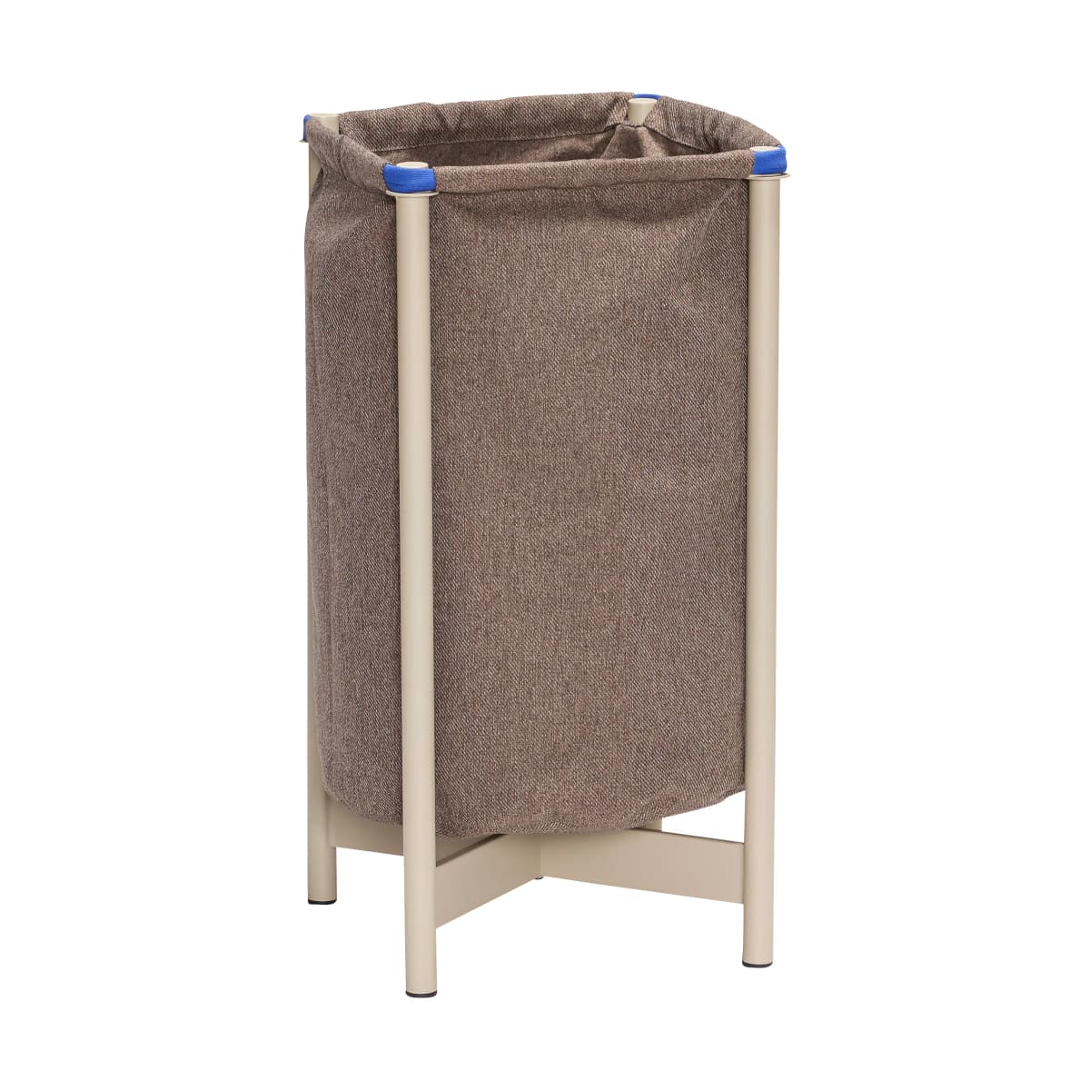 Pod skittentøyskurv, Brun