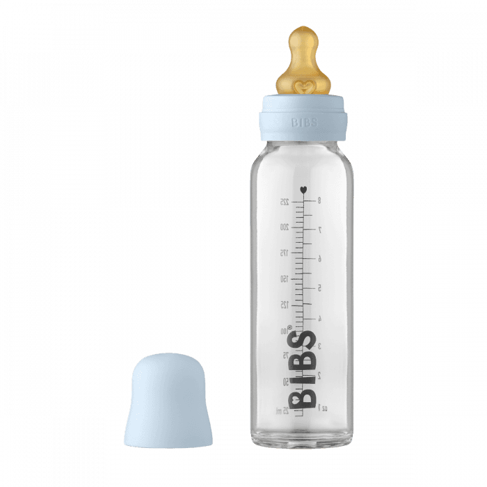 BIBS Baby Glass Bottle med flaskesmokk lateks baby blue 225 ml