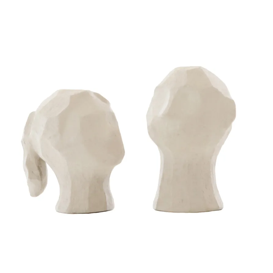 Benedict og Amal skulptur, Limestone